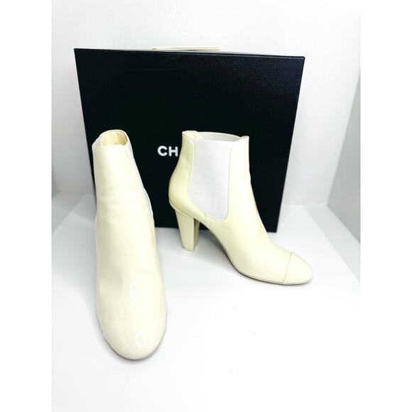 Chanel Ecru Patent Calfskin Cap Toe Ankle EU 38 Classic CC Logo Designer Booties - Picture 10 of 10